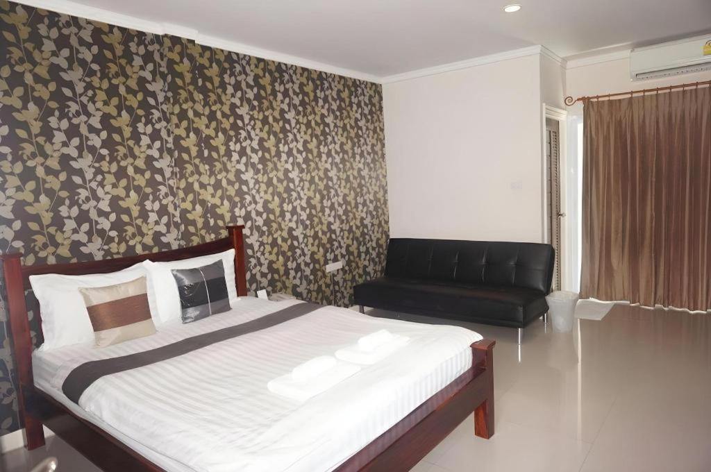 The Park Nangrong Resort Εξωτερικό φωτογραφία